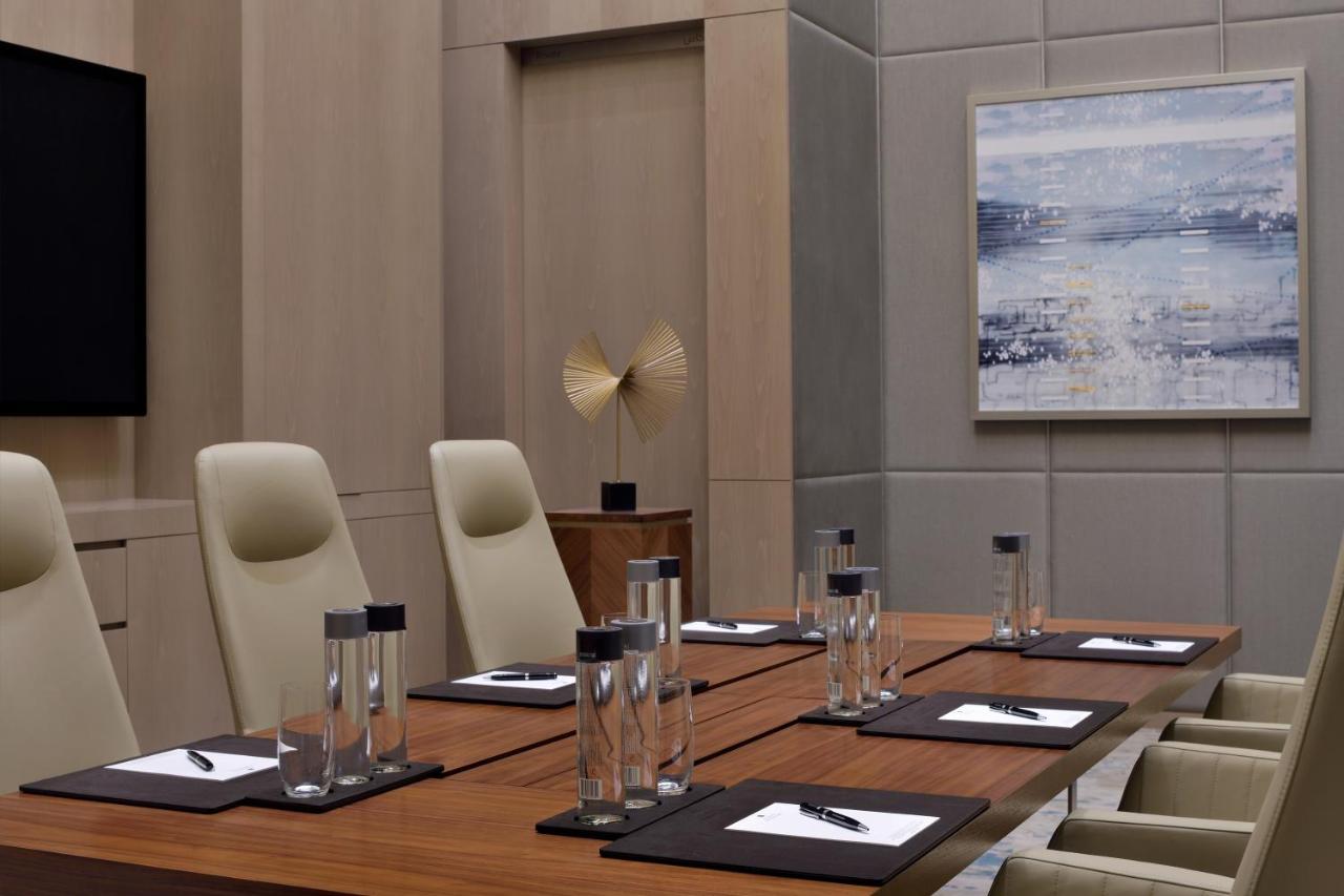 Address Dubai Mall Bagian luar foto Boardroom