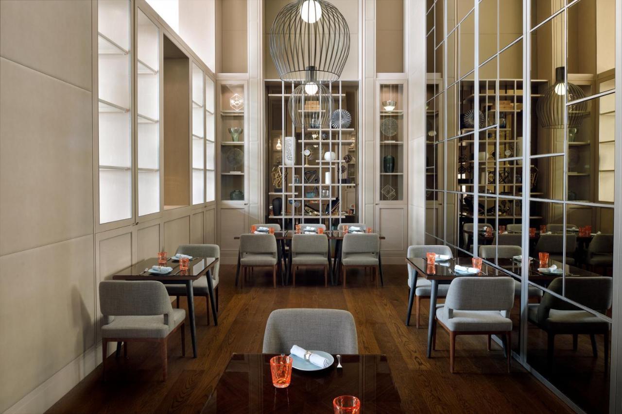 Address Dubai Mall Bagian luar foto Interior of the restaurant